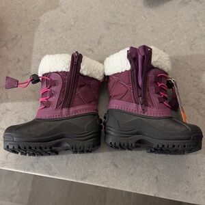 Kids Winter Boots - Purple and Black mountain warehouse
